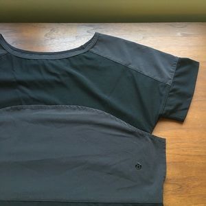 Black Lululemon T shirt